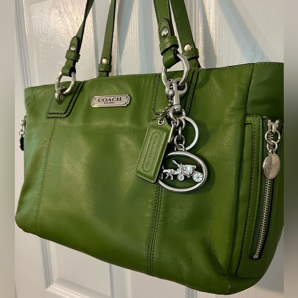 Coach Handbags - Coach Kelly Green leather shoulder bag